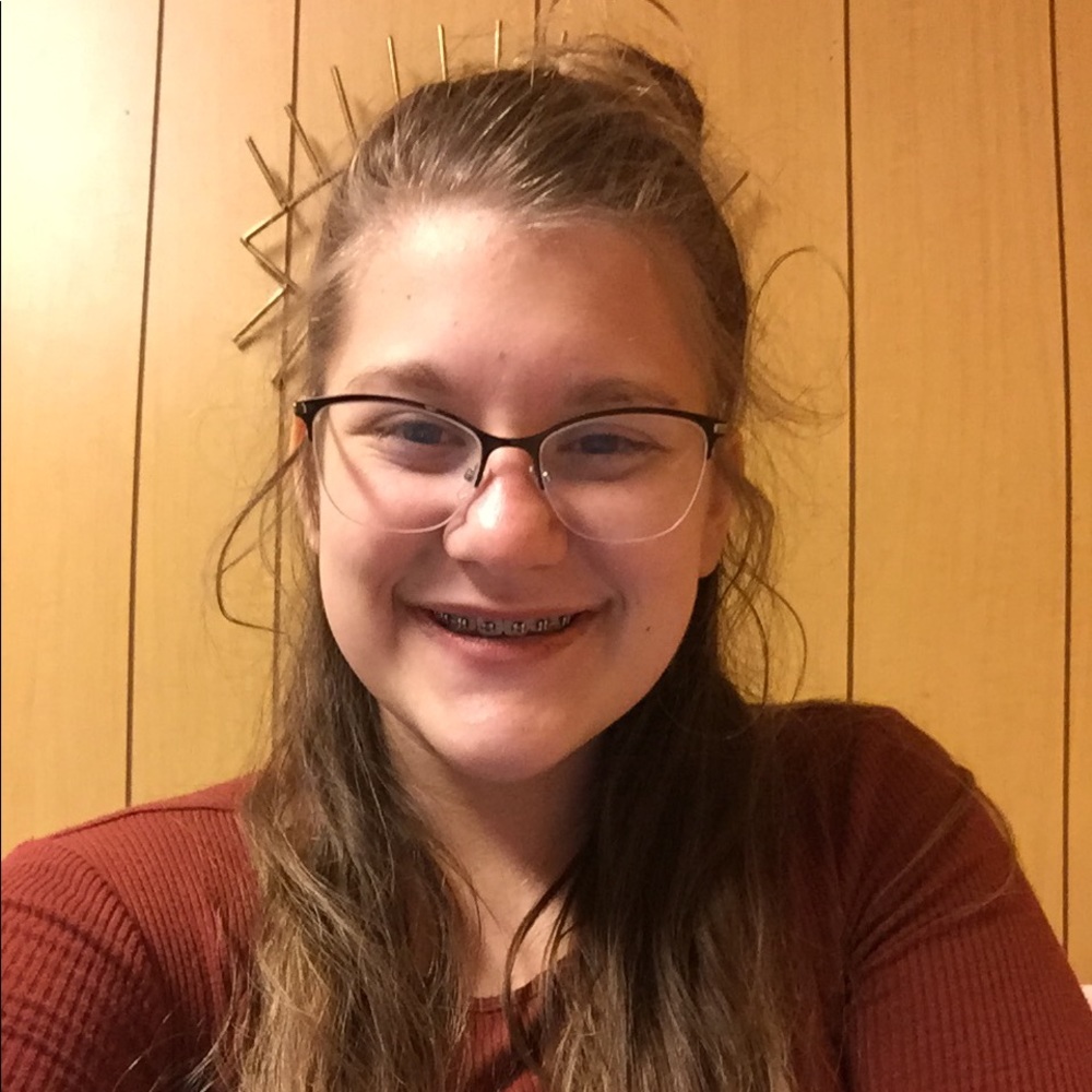 Meet your Posher, Adriana